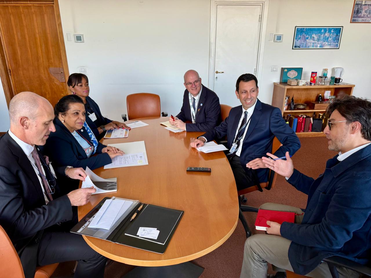 Whatsapp Image 2025 10 14 At 19.33.02